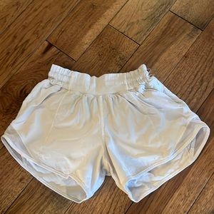 lululemon hotty hot shorts, 4” inseam, low rise, and white